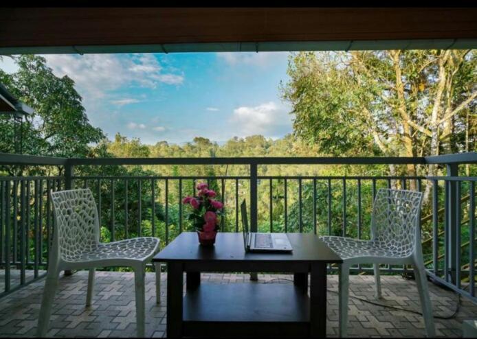 Munnar Minds Homestay Ngoại thất bức ảnh